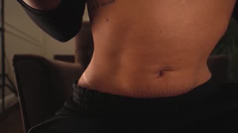 Snapshot of sunshine_______ chatting on 10.20.25 sunshine_______ online show from 10.20.25