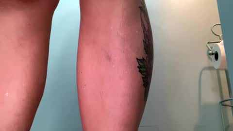 Snapshot of sunshinestarvedcactus chatting on 10.08.25 Sunshine online show from 10.08.25