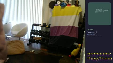Snapshot of sunshinestreak chatting on 06.01.26 im not actually a man my pronouns are theythem online show from 06.01.26