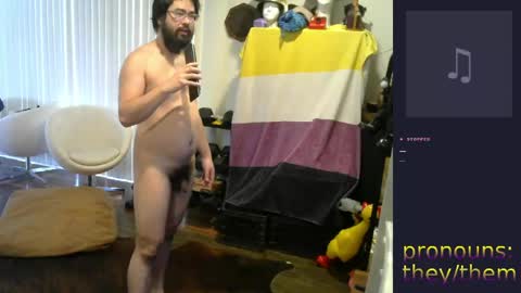 Snapshot of sunshinestreak chatting on 06.02.26 im not actually a man my pronouns are theythem online show from 06.02.26