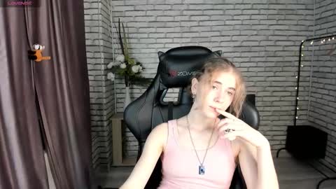 anna online show from 09.29.25