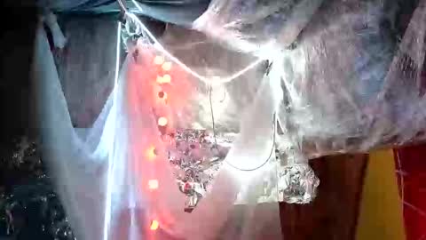 Snapshot of super_jony chatting on 10.15.25 super jony and Marta GMT 1300-1800 every day online show from 10.15.25