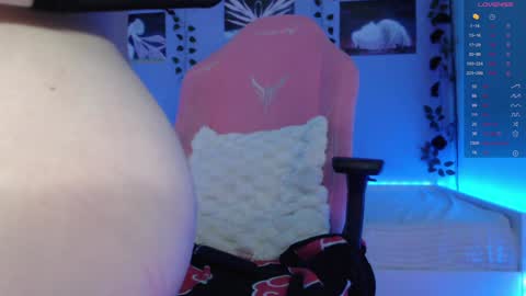 Snapshot of superbdolls chatting on 01.25.25 Milana Scarlett online show from 01.25.25