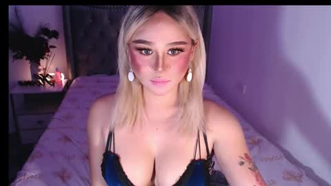 Snapshot of superh0tangelxx chatting on 01.24.25 CARMINA online show from 01.24.25
