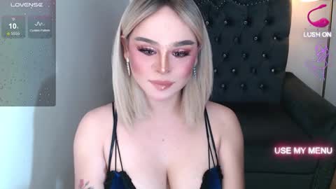 Snapshot of superh0tangelxx chatting on 09.21.25 CARMINA online show from 09.21.25