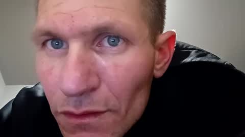 Snapshot of superhornedupgangsta831 chatting on 01.10.25 SuperhorndupGangsta online show from 01.10.25