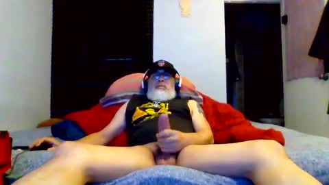 supermanloverhg online show from 10.13.25