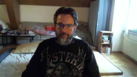 supersquirrel81 online show from 10.04.25