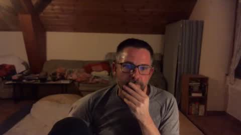 supersquirrel81 online show from 11.22.25