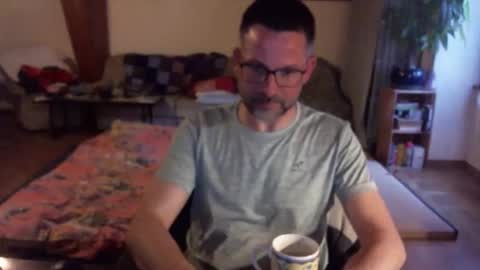 supersquirrel81 online show from 04.10.26