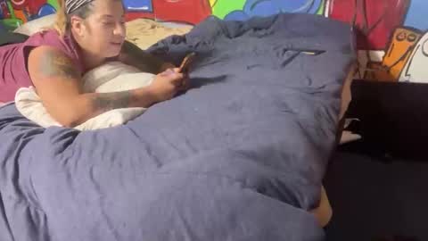 Snapshot of supremelifers chatting on 10.08.25 Stony online show from 10.08.25