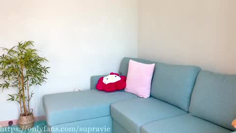 Snapshot of supremeraven chatting on 01.13.25 Raven - Ravie online show from 01.13.25