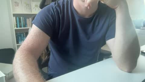Snapshot of surfstar81 chatting on 07.16.26 surfstar81 online show from 07.16.26