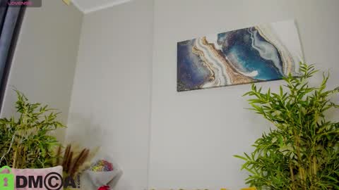 Annie online show from 11.30.25