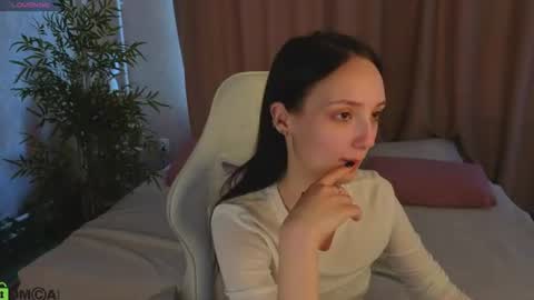 Annie online show from 07.03.26