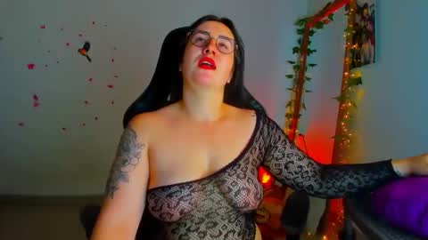 Dani online show from 11.23.25