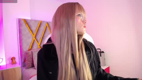 Susan online show from 12.17.24