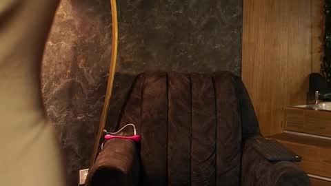 Snapshot of susan_wall chatting on 02.05.26 susan_wall online show from 02.05.26