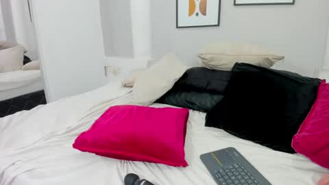 Snapshot of susana_garciia1 chatting on 10.04.25 Susana online show from 10.04.25