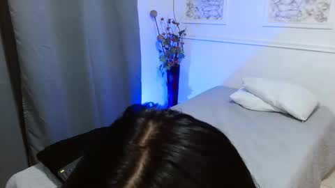 Snapshot of susana_hank chatting on 12.06.24 susana online show from 12.06.24