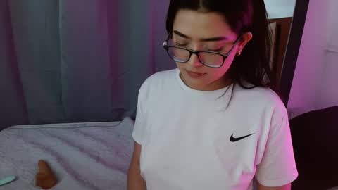 Snapshot of susana_hank chatting on 01.14.25 susana online show from 01.14.25