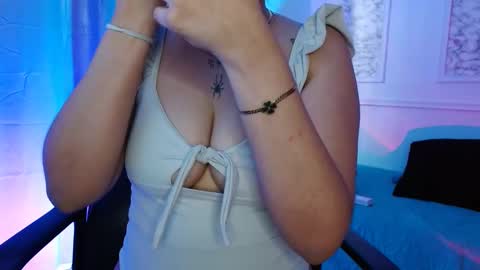 Snapshot of susana_hank chatting on 03.07.25 susana online show from 03.07.25