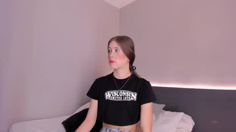 susana_huston online show from 10.14.25