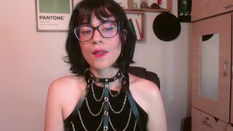 susana_w online show from 09.17.25