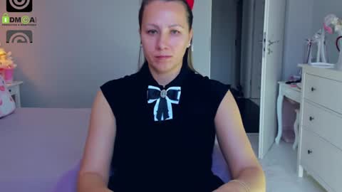 Snapshot of susanjewel chatting on 12.13.24 SusanJewel online show from 12.13.24