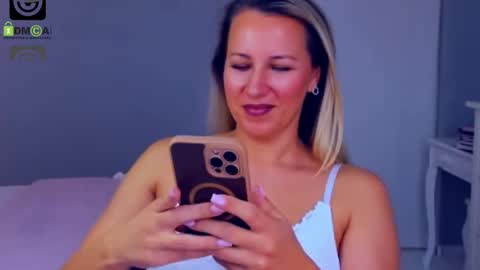 Snapshot of susanjewel chatting on 09.17.25 SusanJewel online show from 09.17.25