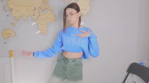 susannahtrojahn online show from 02.05.26