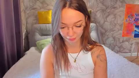 Snapshot of susannjohnson chatting on 06.30.26 susannjohnson online show from 06.30.26