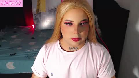 Snapshot of susej_exotic69 chatting on 10.13.25 ale online show from 10.13.25