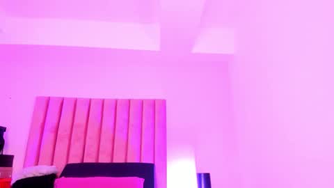 Sussan Nicole  online show from 11.01.25