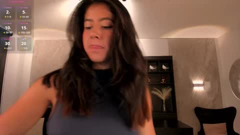 Snapshot of sussanelliot chatting on 10.08.25 Sussan online show from 10.08.25