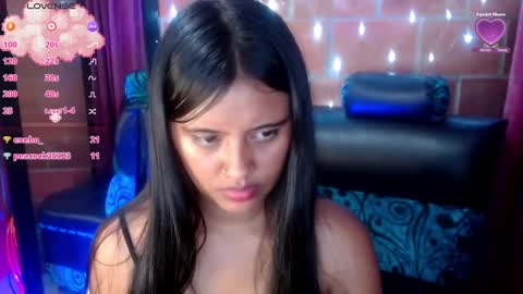 Snapshot of sussy_222 chatting on 02.23.25 susy online show from 02.23.25