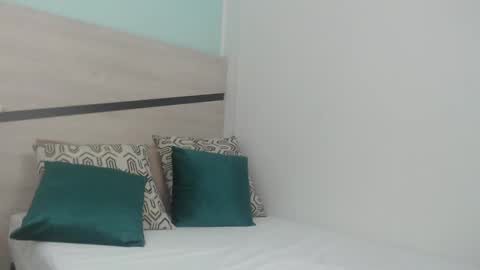 Snapshot of sussy_leon chatting on 02.14.25 sussy leon online show from 02.14.25