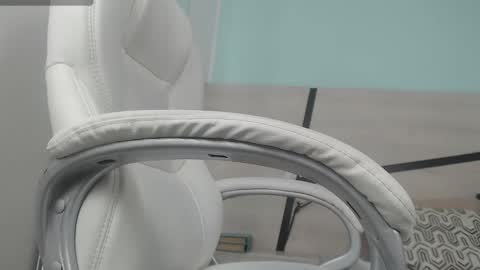 Snapshot of sussy_leon chatting on 02.20.25 sussy leon online show from 02.20.25