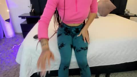 susyy online show from 02.15.26