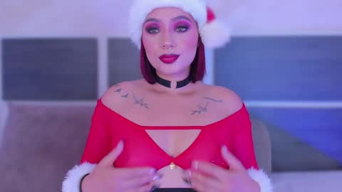 Snapshot of suzan_jane chatting on 12.07.24 Susan online show from 12.07.24