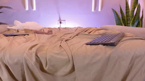 Suzy online show from 03.27.26