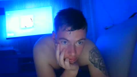 Snapshot of sventwik23 chatting on 04.12.26 sventwik23 online show from 04.12.26