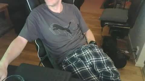 Snapshot of swe9090 chatting on 06.14.26 swe9090 online show from 06.14.26