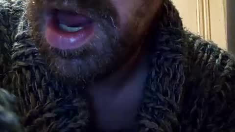 Snapshot of sweaterboy666 chatting on 12.19.24 sweaterboy666 online show from 12.19.24