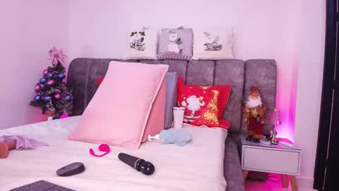 Debora  online show from 12.22.25