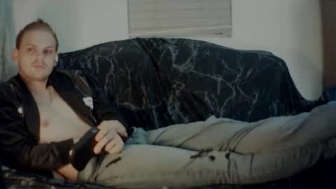 Snapshot of sweeneydemonn chatting on 11.02.25 SweenyDemonnZA online show from 11.02.25