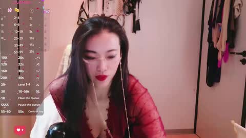 Snapshot of sweet0830 chatting on 10.28.25 sweet0830 online show from 10.28.25