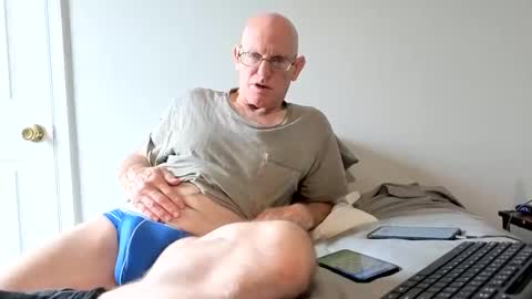 Snapshot of sweet6161 chatting on 05.15.26 Zeppelin man online show from 05.15.26