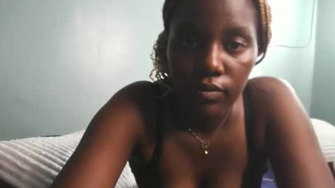 Snapshot of sweet69berry chatting on 11.29.25 sweet69berry online show from 11.29.25