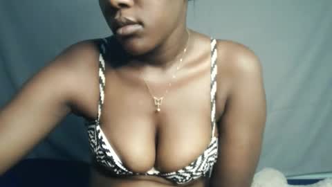 Snapshot of sweet69berry chatting on 12.14.25 sweet69berry online show from 12.14.25